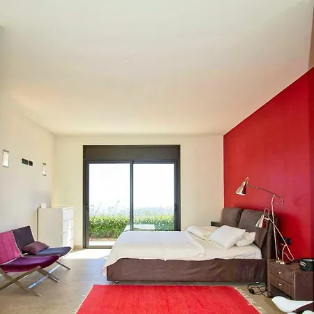 Magnificent With Swimming Pool *