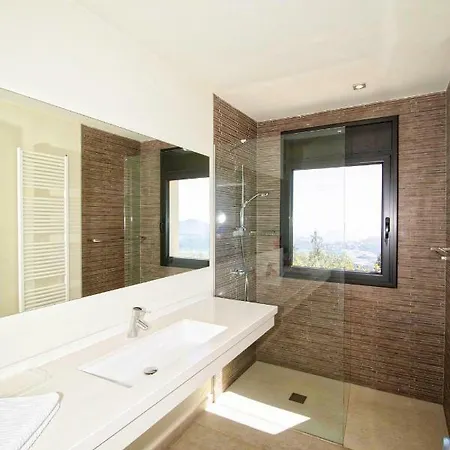 Magnificent With Swimming Pool Girona